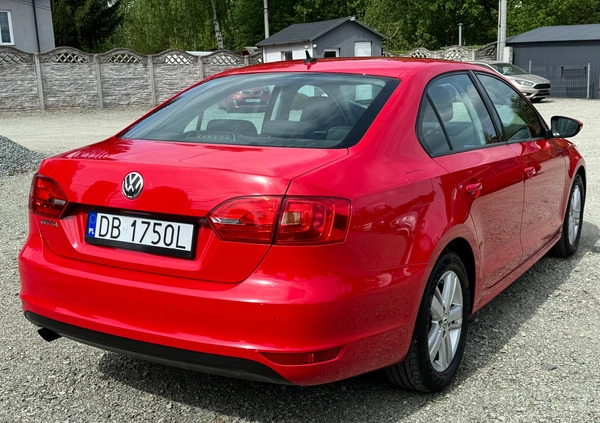 Volkswagen Jetta cena 24900 przebieg: 185000, rok produkcji 2011 z Kargowa małe 781